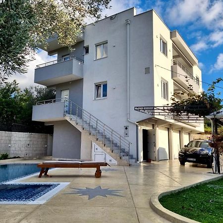 Villa Holiday Apartments Bar Kültér fotó