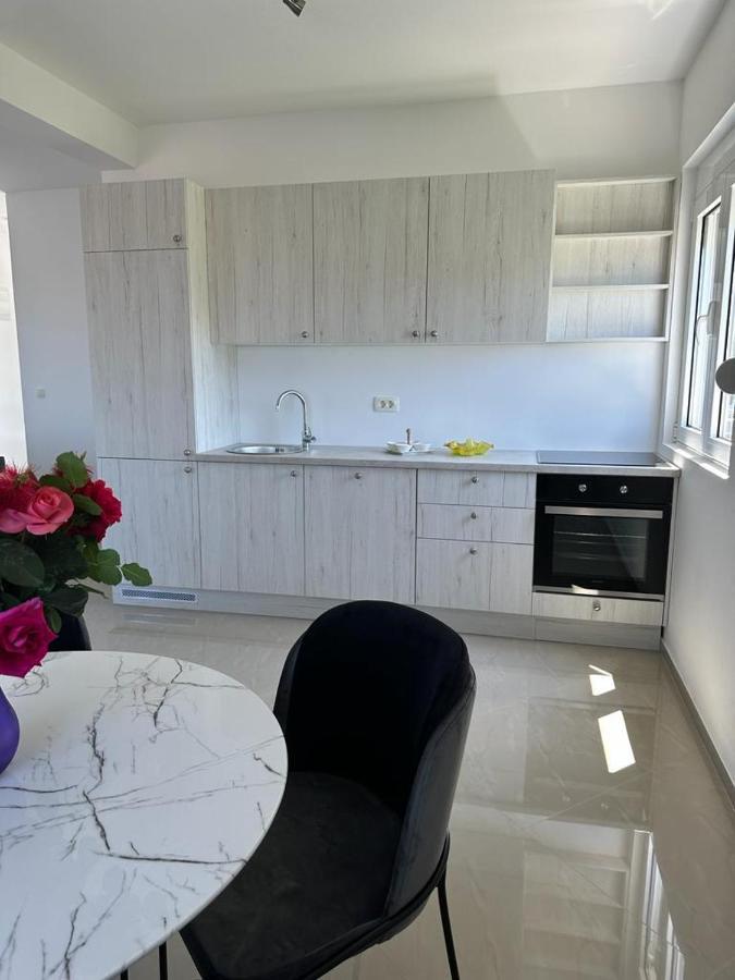 Villa Holiday Apartments Bar Kültér fotó